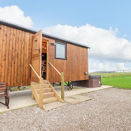 Hillcrest Shepherds Hut Preston  Zewnętrze zdjęcie